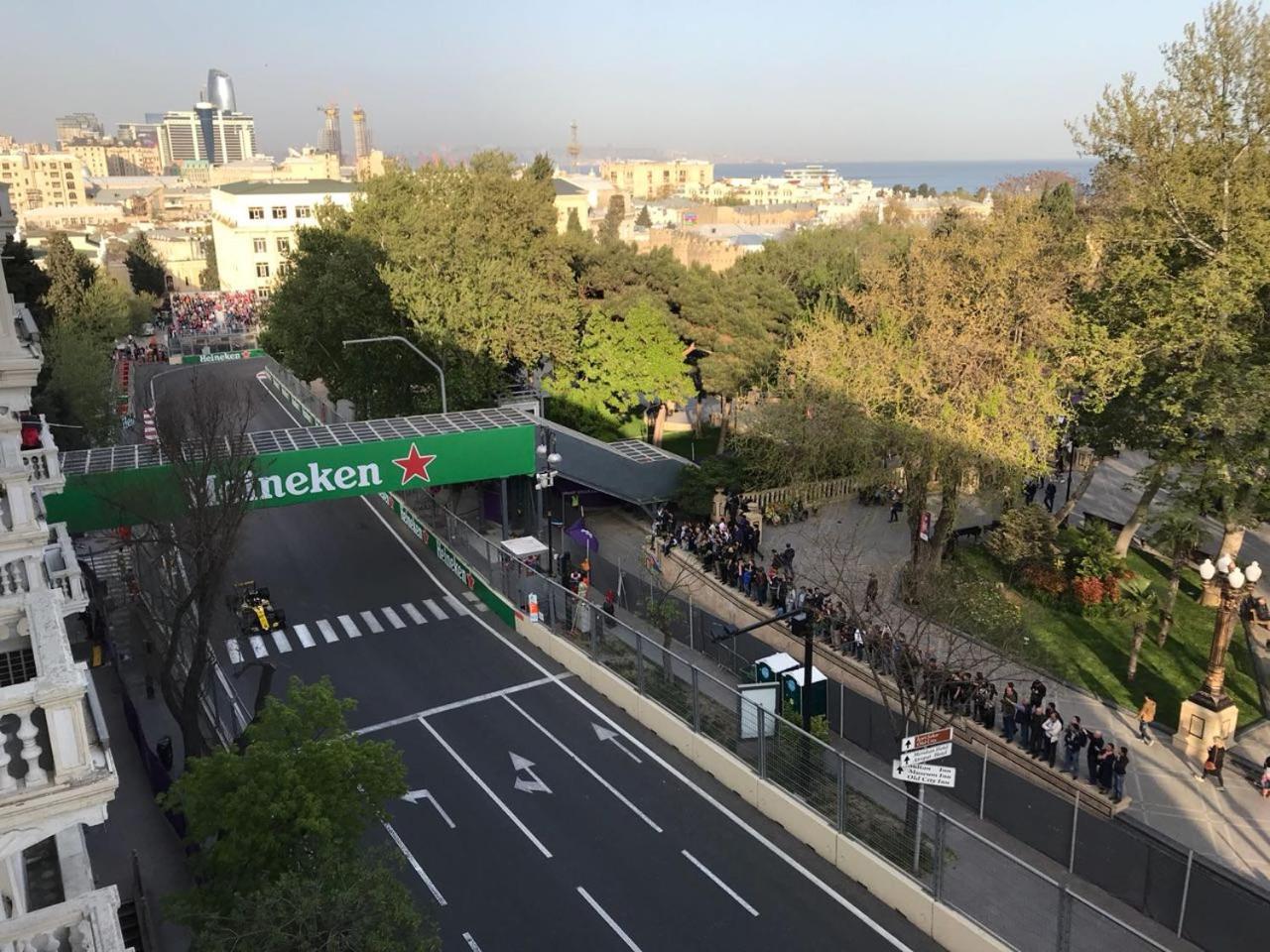 Gates Of Baku Apartment Exterior foto